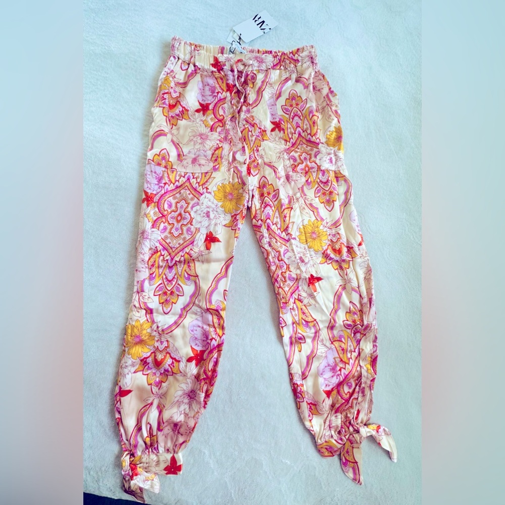 Zara Womens Pink Floral Satin Pants Size M-L